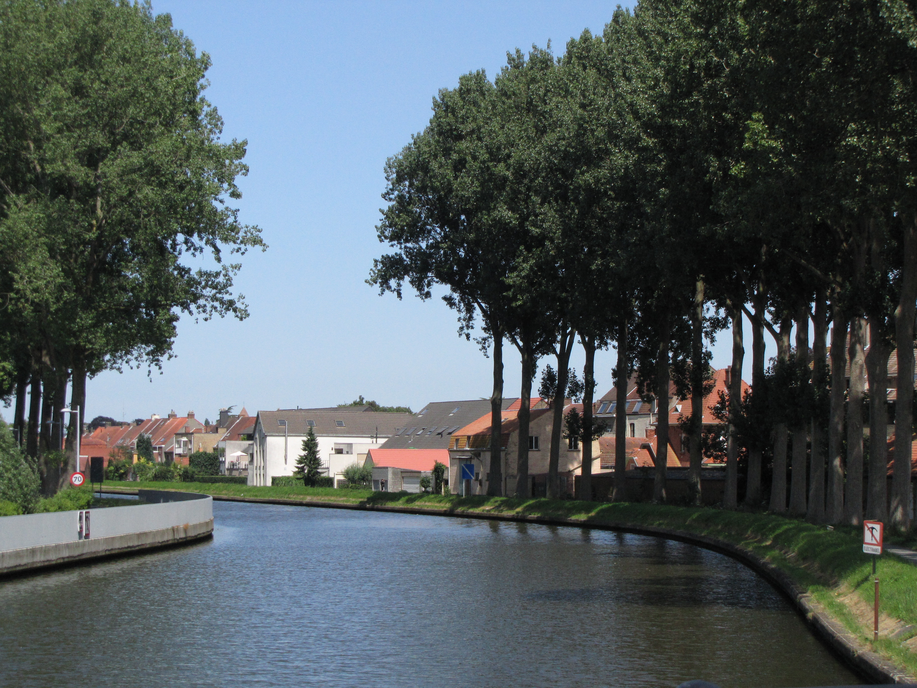 Cycling holiday Belgium • Cycle through Flanders Fields • Belgian Biketours